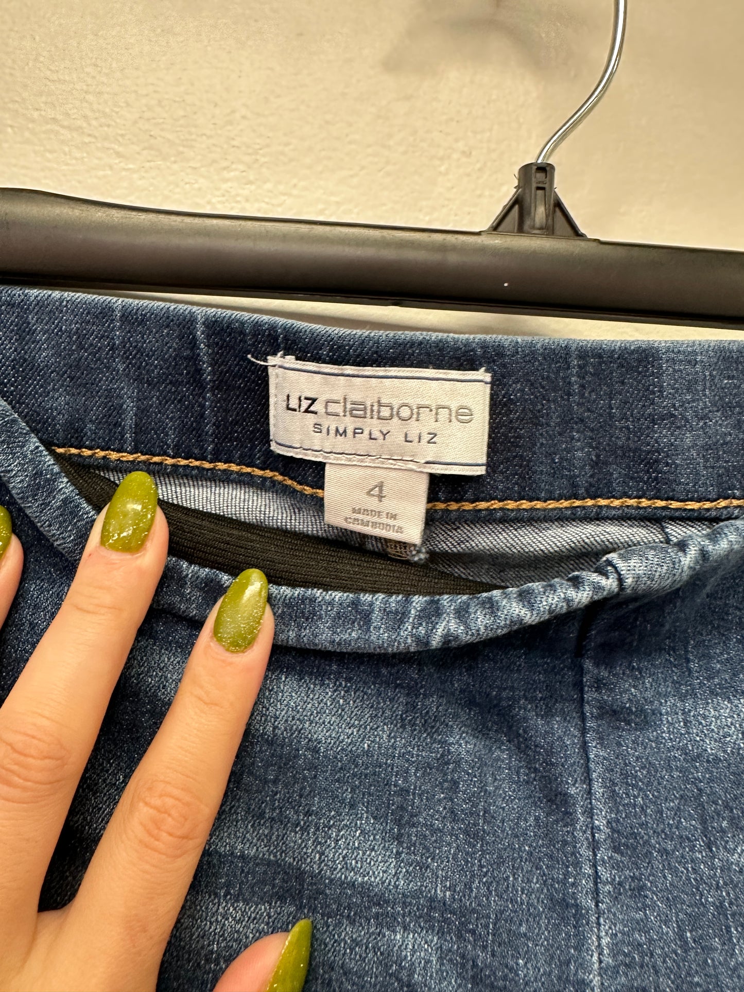 Liz Claiborne Simply Liz Capri Denim Jeans Size 4