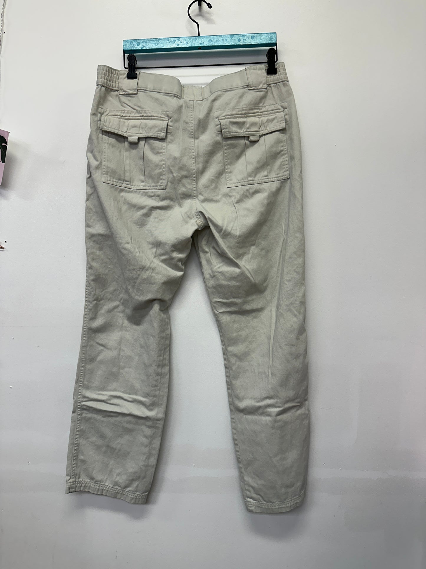 Roundtree & Yorke Beige Cargo