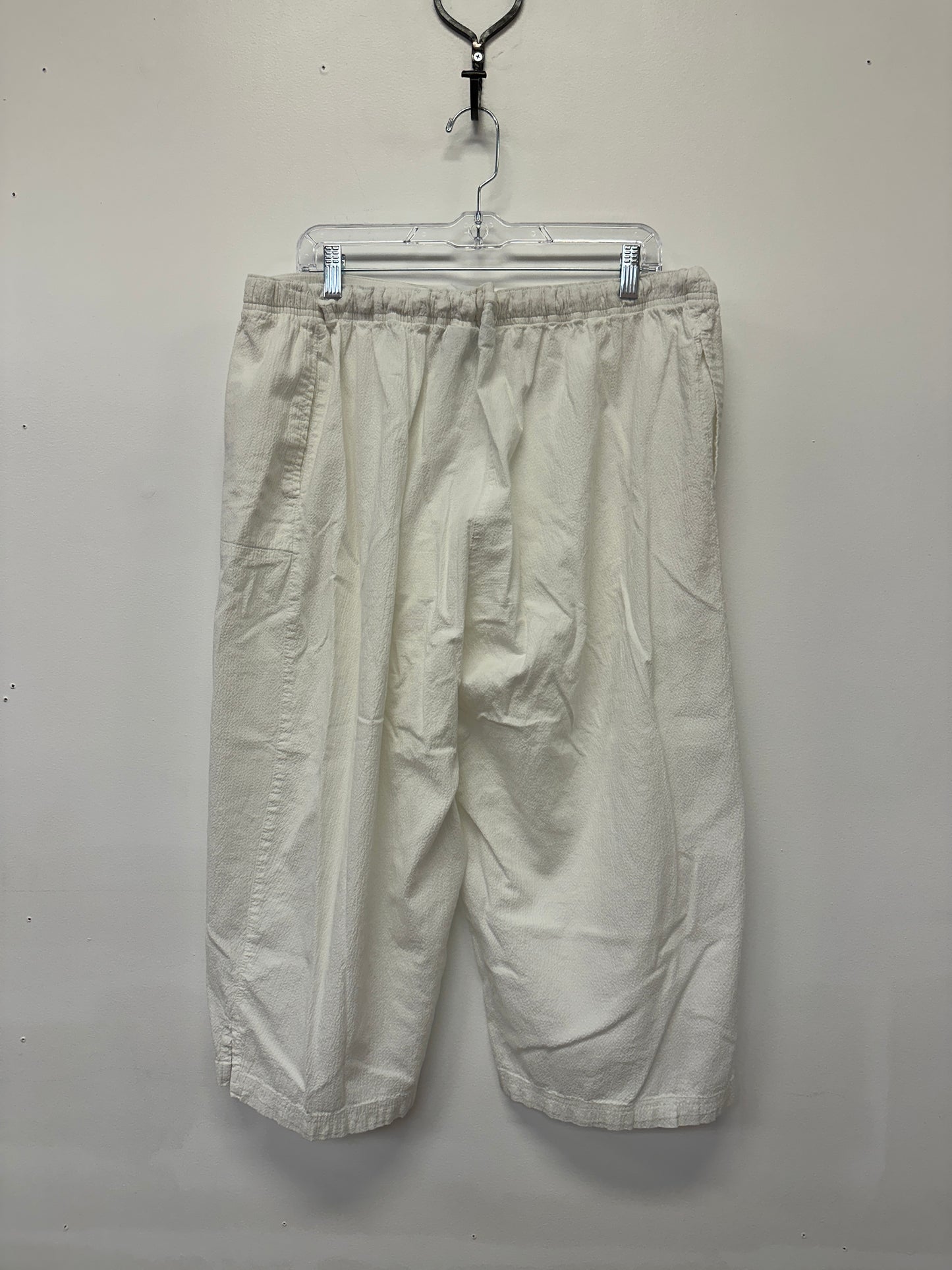 White Textured Pull-On Cropped Pants