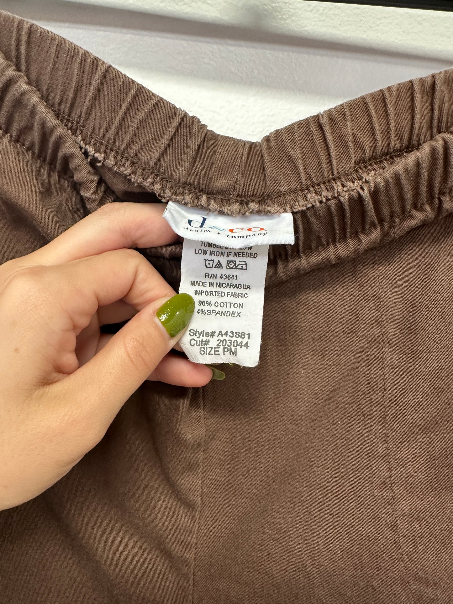 d&co Brown Straight Pants – Size PM