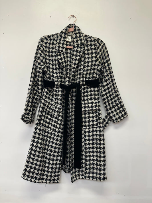 Black & White Houndstooth Belted Coat Size 16