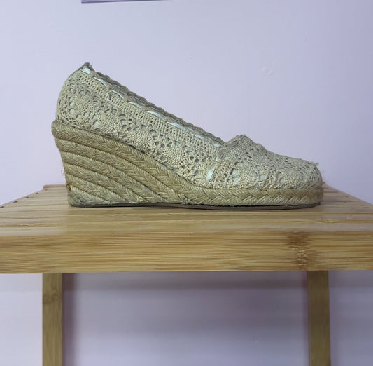 Mudd Beige Wedges