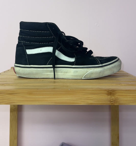 Black Vans Sk8-Hi