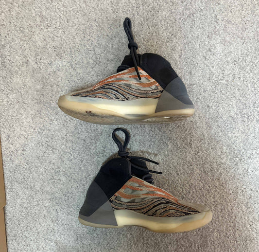 Adidas Yeezy Quantum Flash Orange