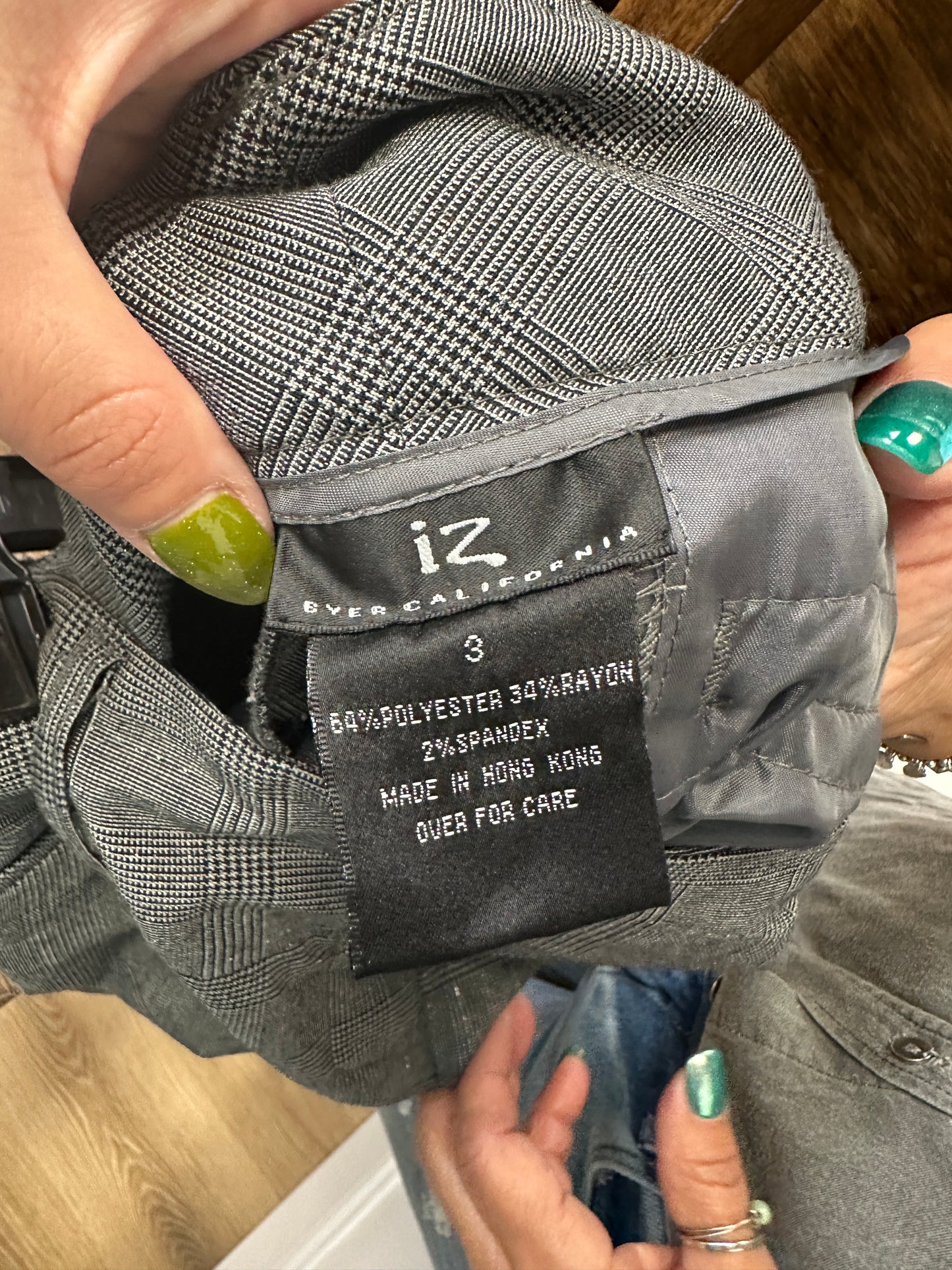 IZ Byer California Gray Plaid Pants