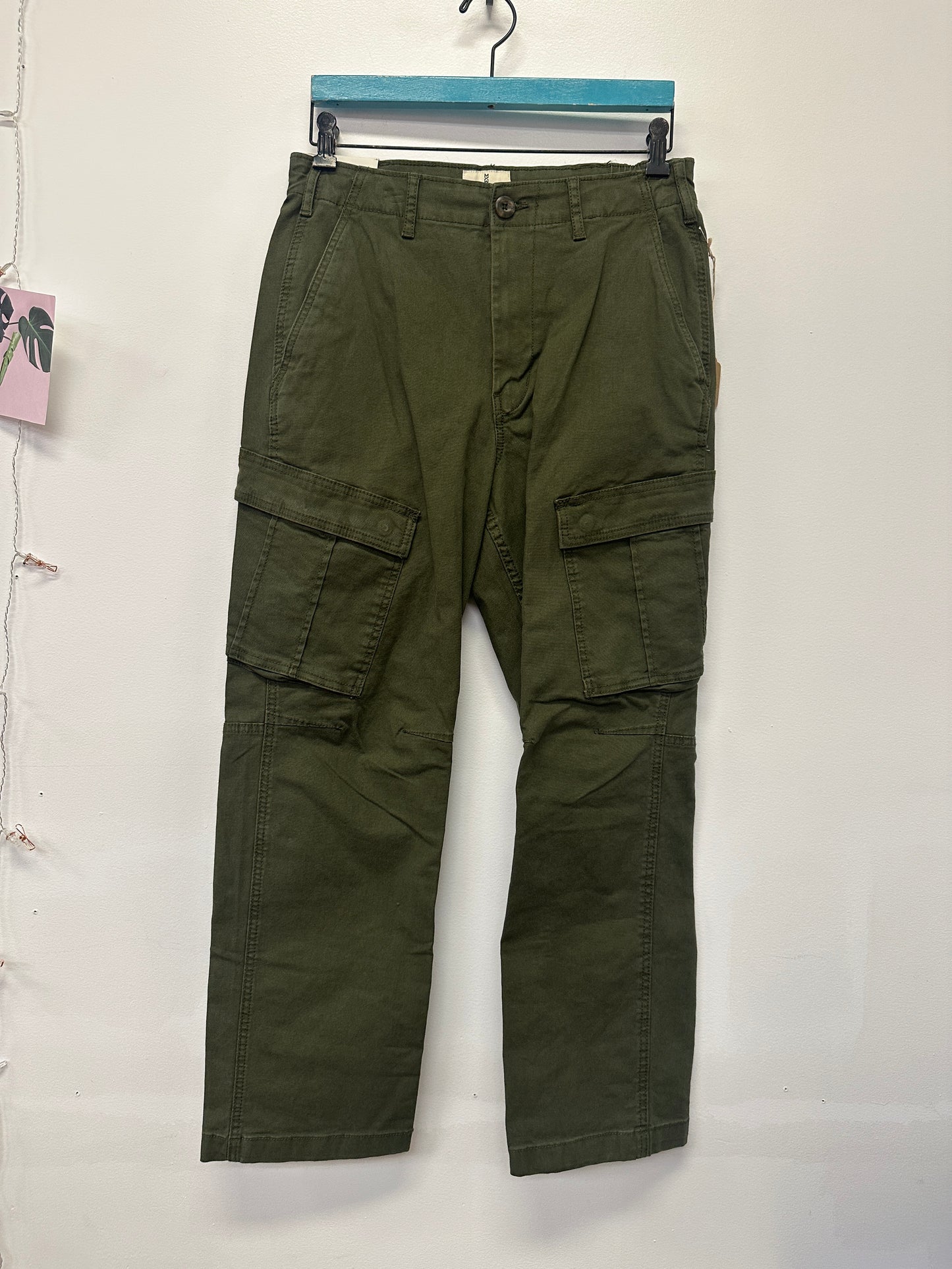 Mutual Weave Olive Cargo Pants