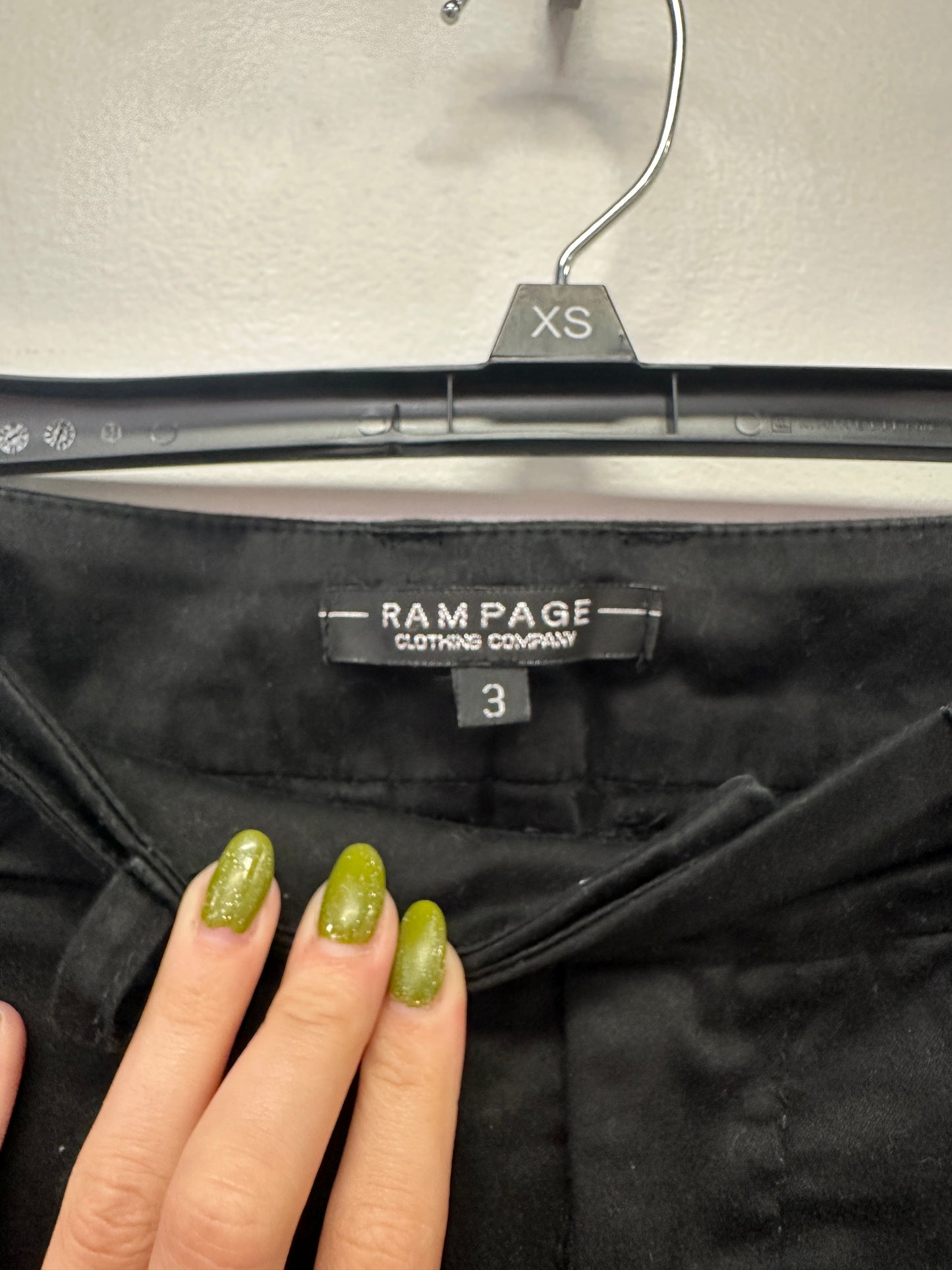 Rampage Black Cropped Dress Pants
