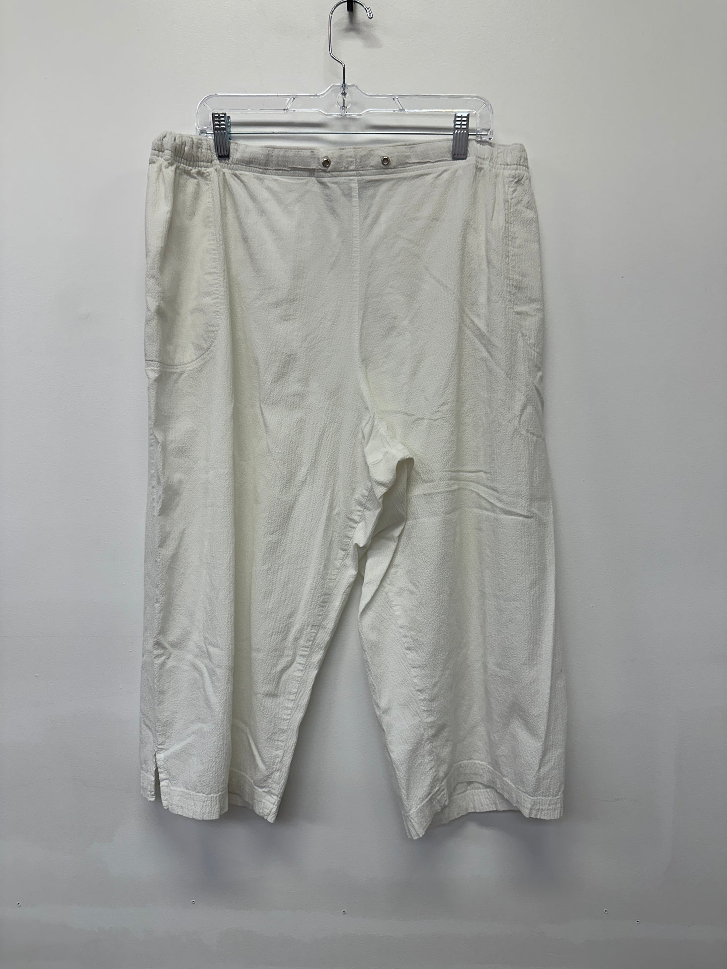 White Textured Pull-On Cropped Pants