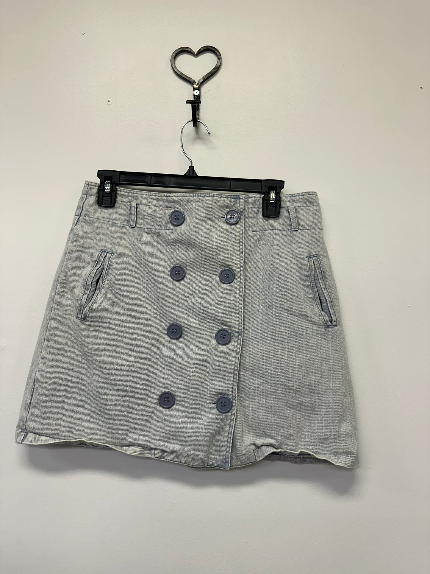 She + Sky Gray Button Front Skirt Large